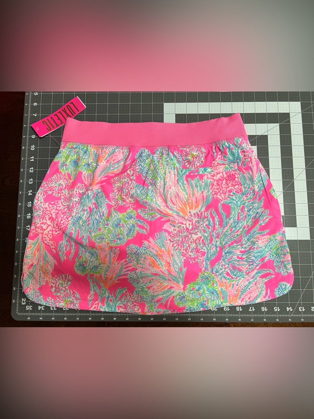 NWT Lilly Pulitzer Run Around Skort UPF 50+ Prosecco Pink Seaing Things Medium - Picture 5 of 8